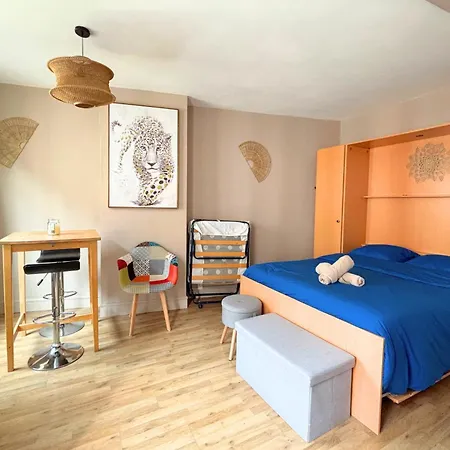 Confort & Calme - Paris A 10 Min 아파트