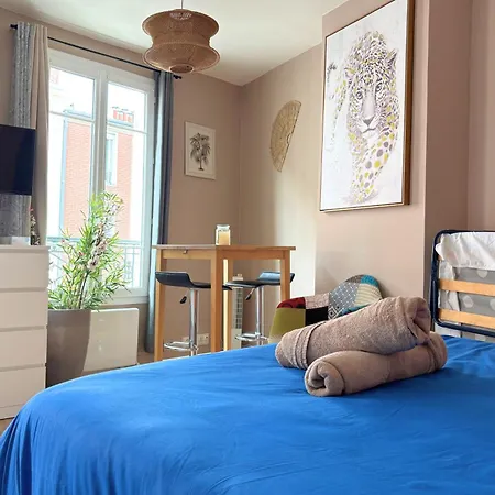 Confort & Calme - Paris A 10 Min 아파트